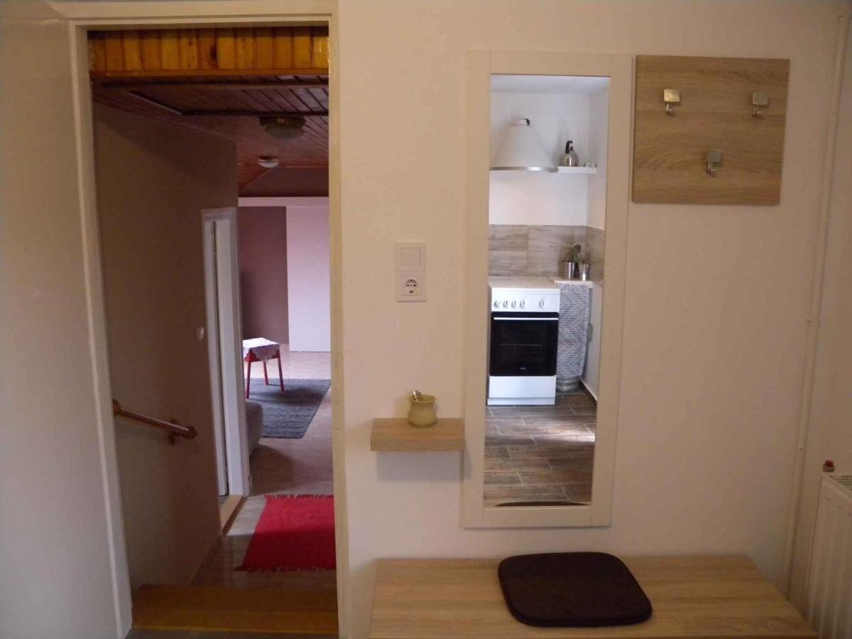 Apartments In Balatongyoeroek 34590 外观 照片
