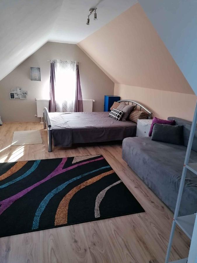 Apartments In Balatongyoeroek 34590 外观 照片